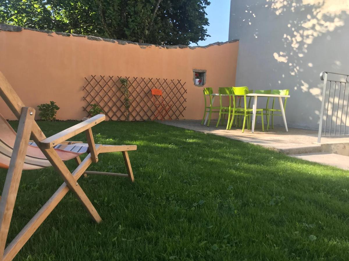 Les Gîtes de la Frérie La Gaubretiere Exterior foto